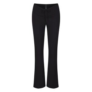 SKIMS Soft Lounge Ruched Pant in Onyx